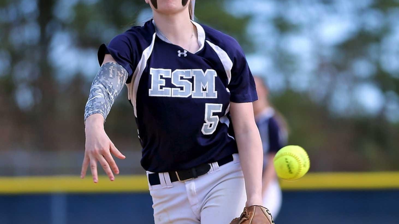 Eastport-South Manor's Marissa Rizzi shuts out Centereach - Newsday
