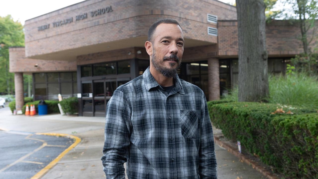 Teachers' pay at LI schools for the disabled lags far behind public