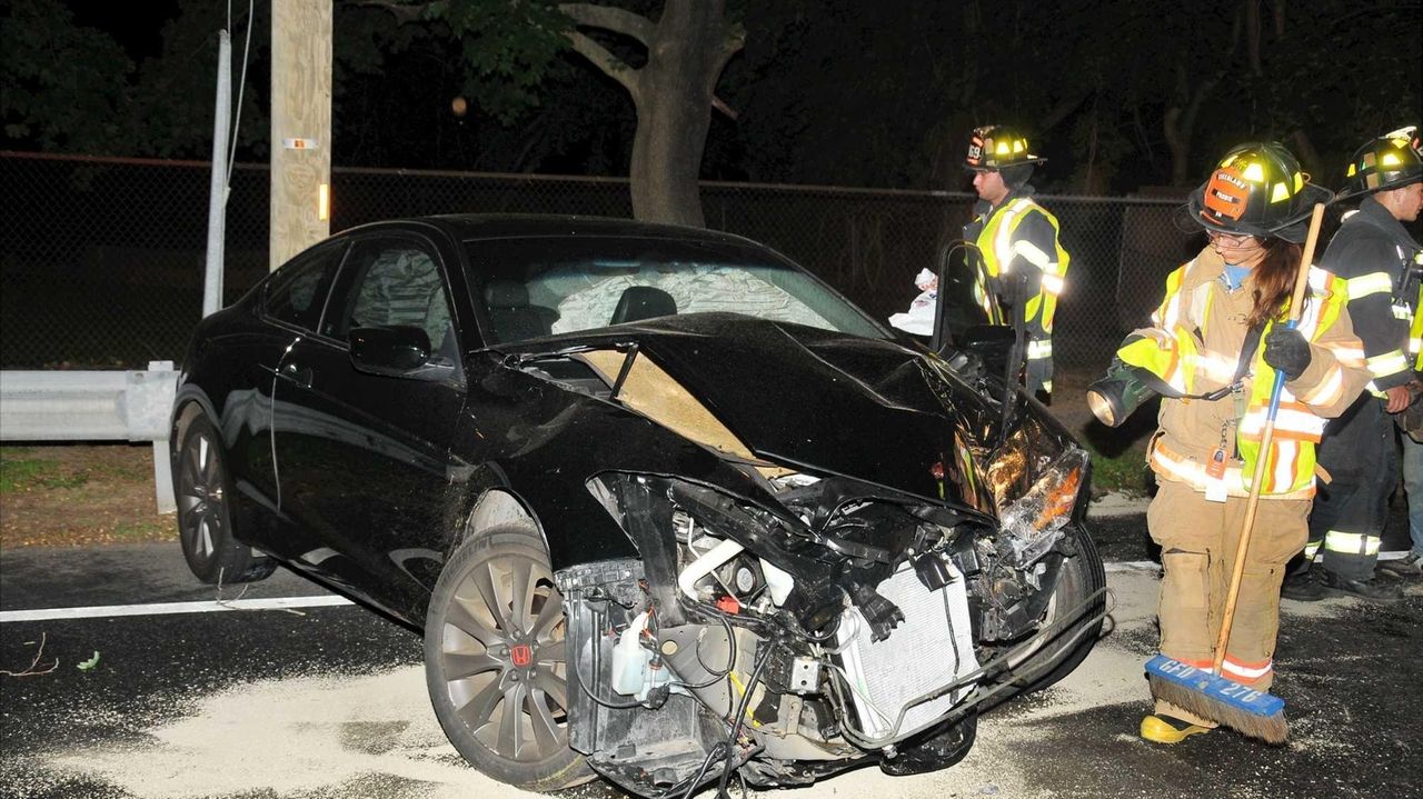 Officials 2 injured in singlecar crash in Elwood Newsday