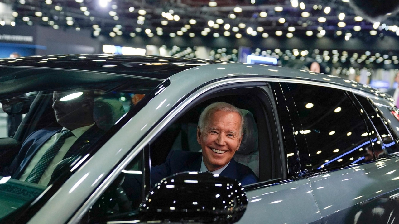 New US rules aimed at curbing China could make it harder for EV buyers to claim a full tax credit - Vimarsana News