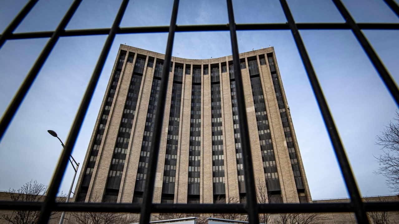 Report: 10 retired NUMC docs among New York's top pension earners - Newsday