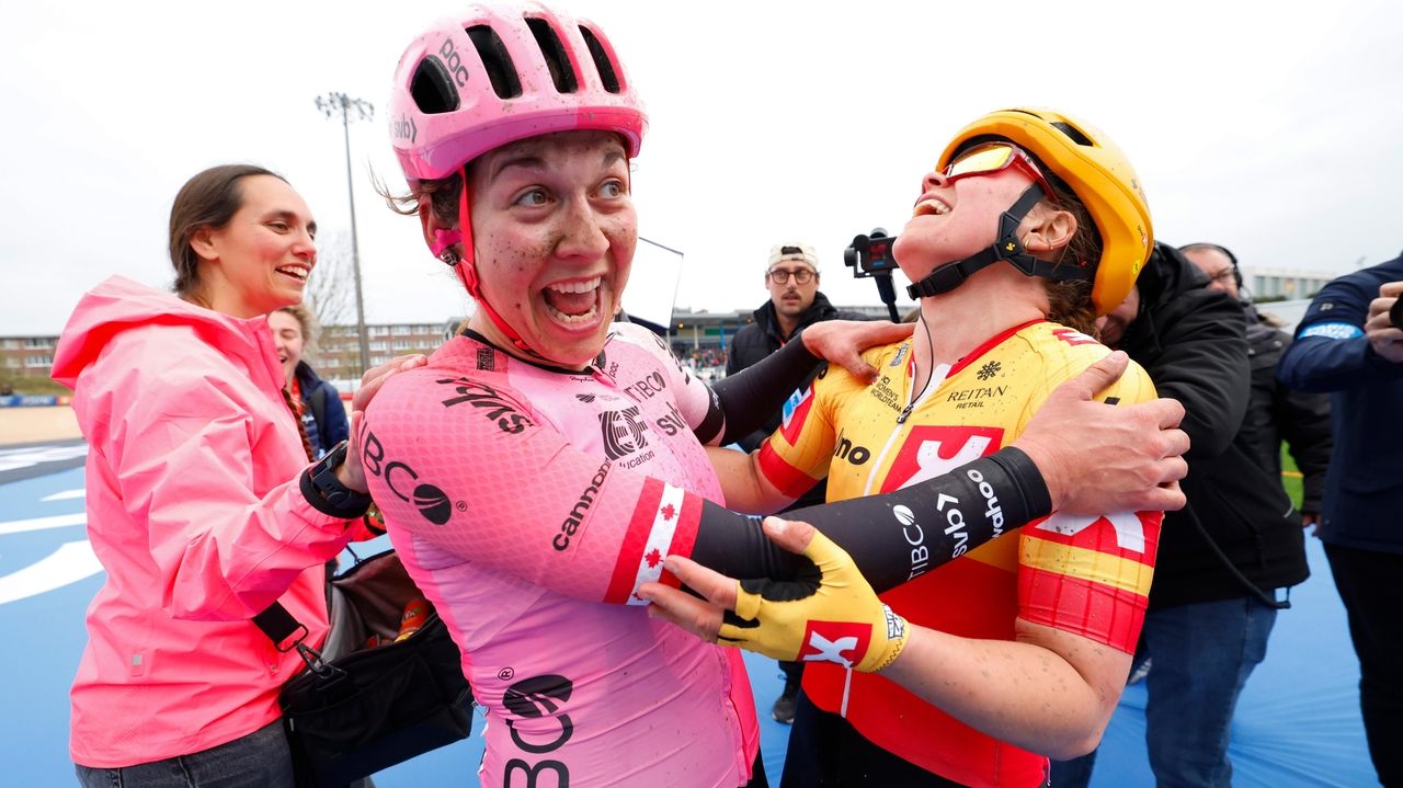 Jackson wins ParisRoubaix Femmes with late velodrome sprint Newsday