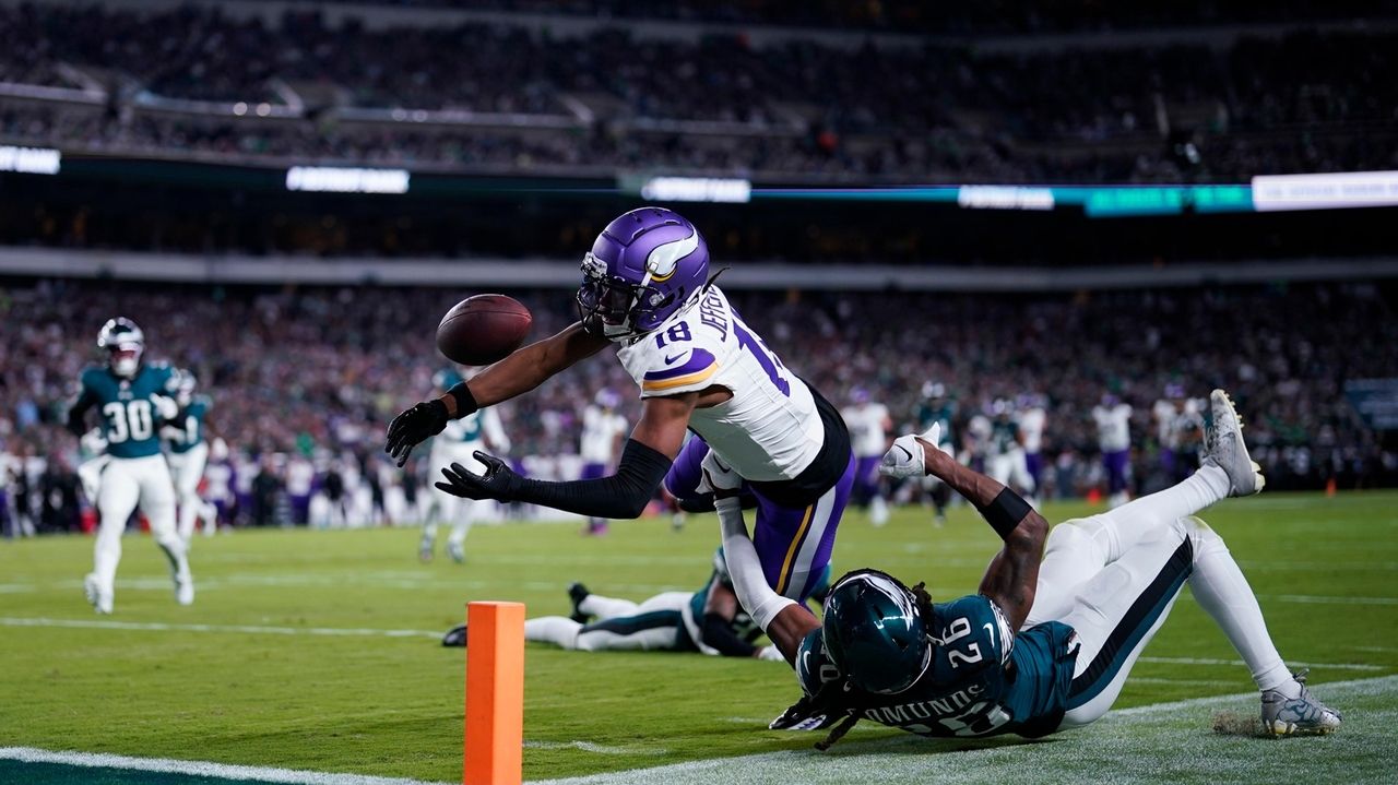 Minnesota Vikings 28 vs 34 Philadelphia Eagles summary, stats and  highlights