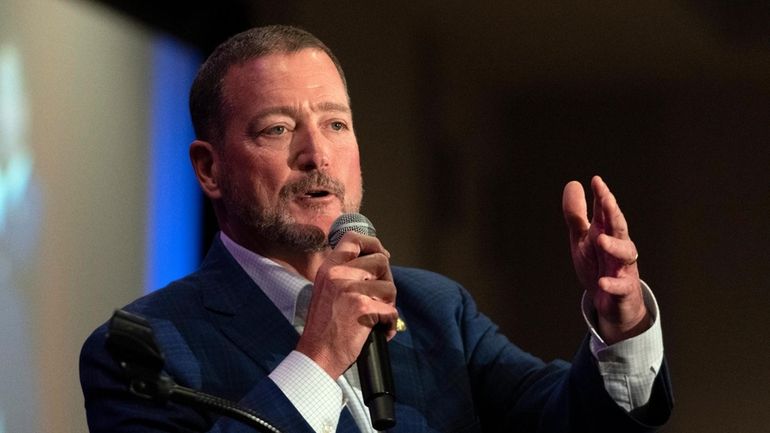 Rep. Chuck Goodrich speaks during a Lincoln Day Dinner, Thursday,...