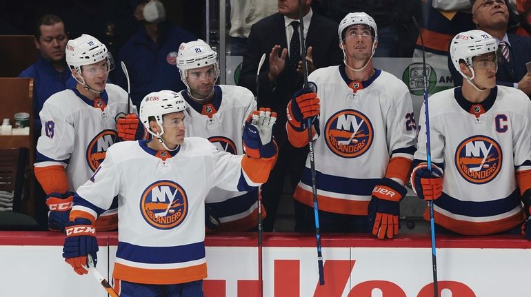 New York Islanders' Zach Parise (11), former team member of...