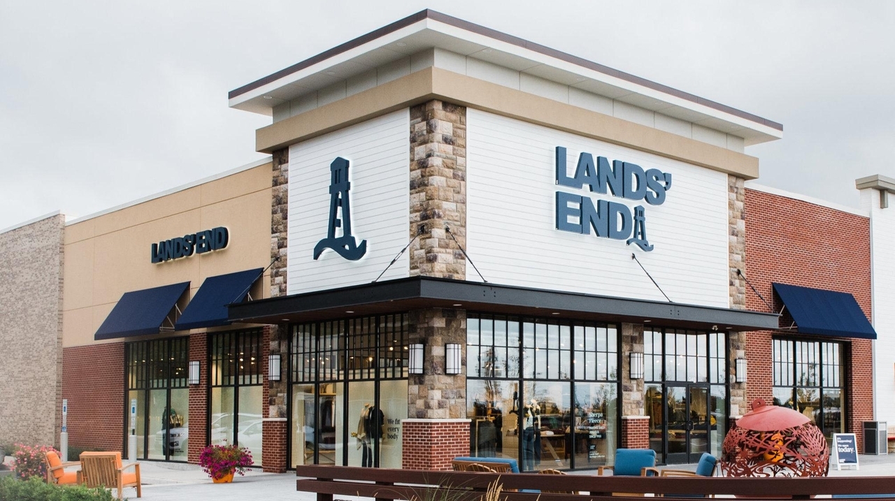 Retail Roundup Lands End To Launch Its First LI Stand alone Store By