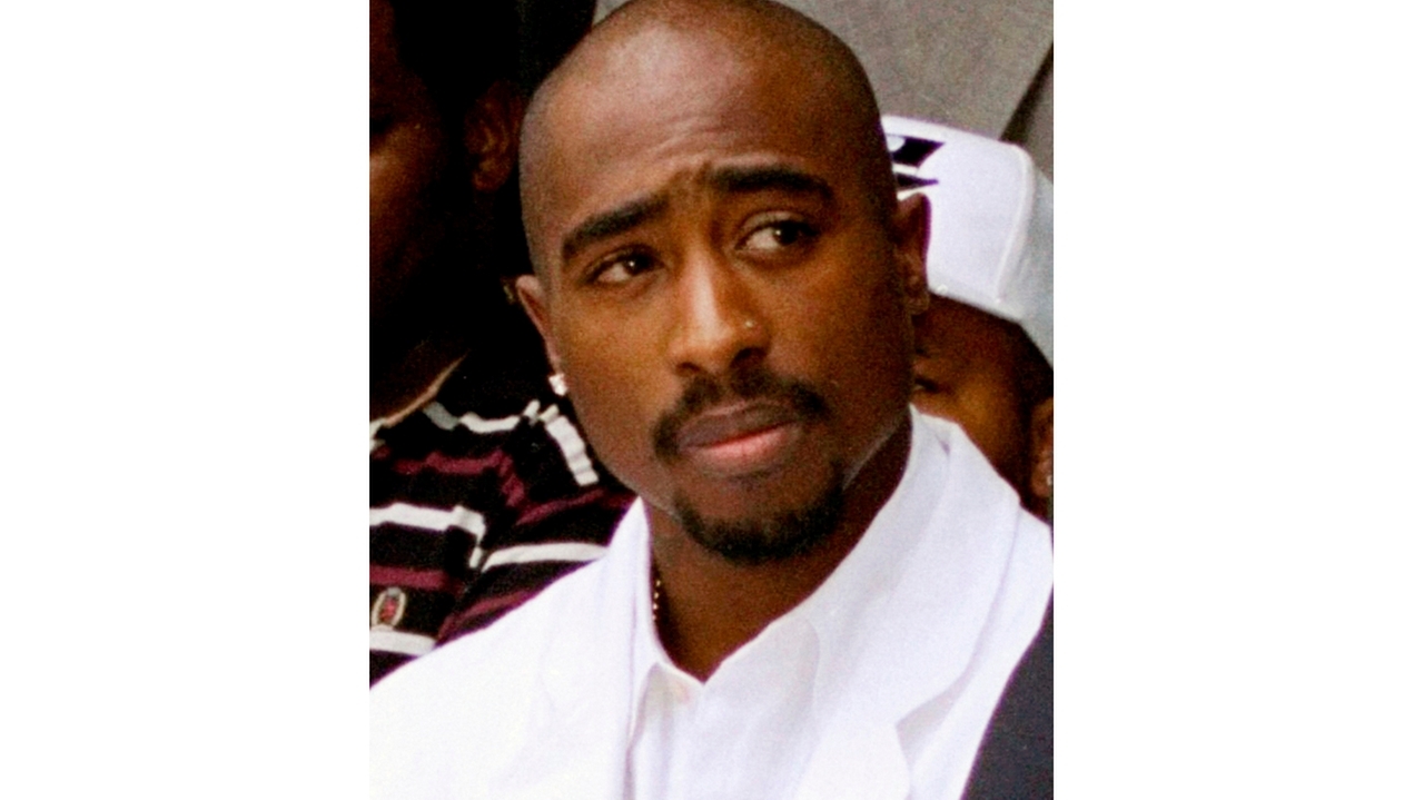 Las Vegas police serve search warrant in Tupac Shakur killing investigation - Vimarsana News