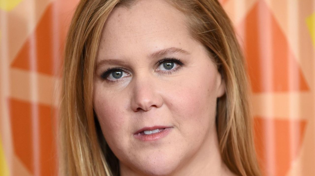 Amy Schumer Undergoes Surgery Has Uterus Appendix Removed Newsday