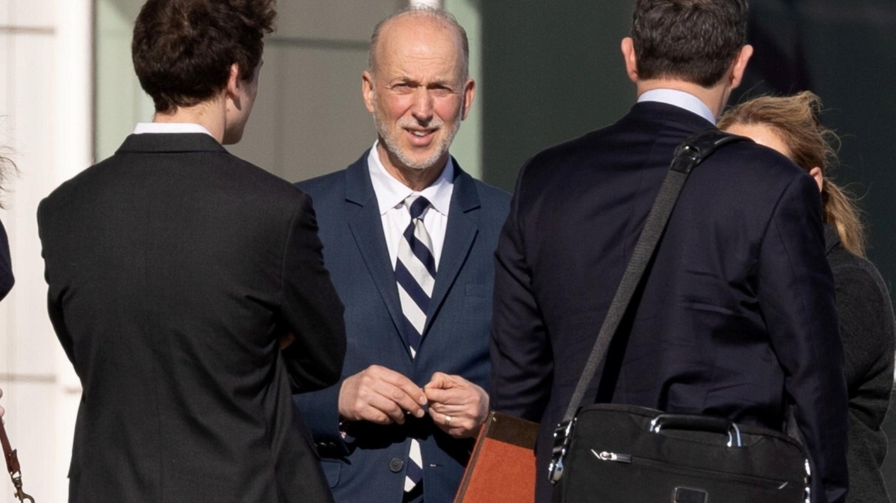 Long Islanders stole nearly $100 million in COVID-19 business aid ...