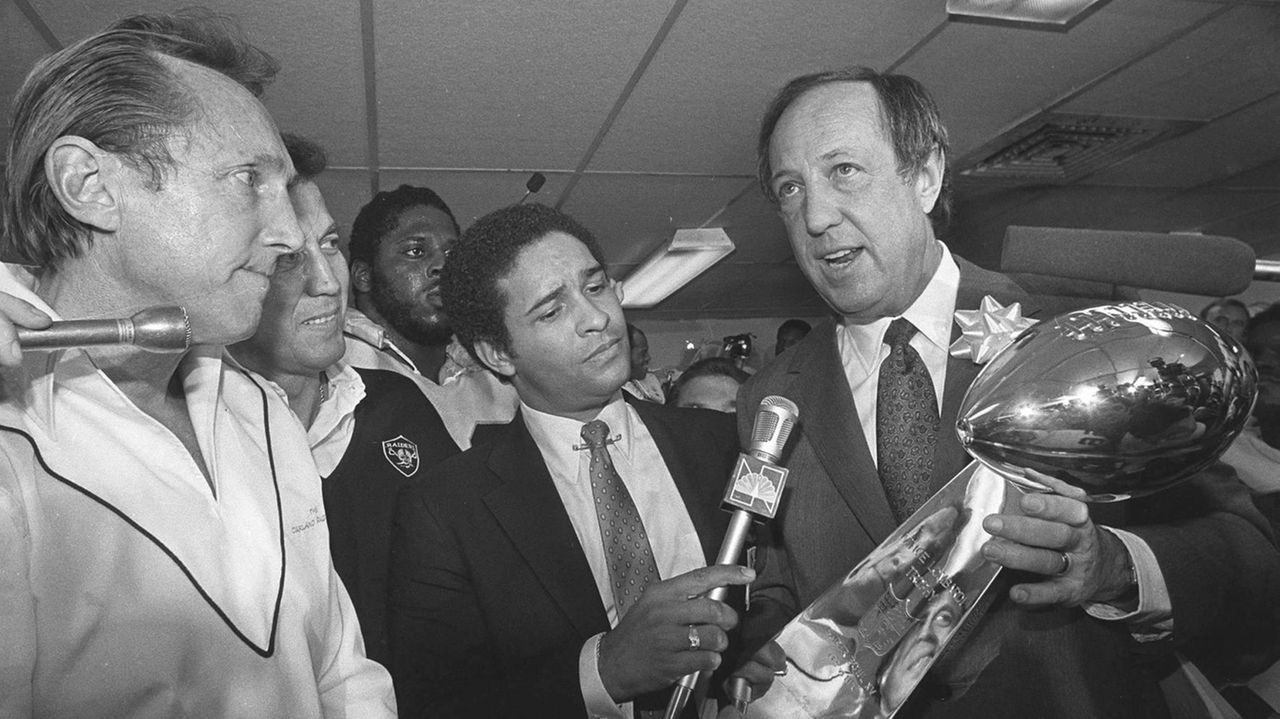 The Merger - Pete Rozelle