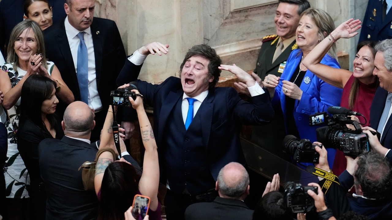 Argentina's top union sues to halt President Milei's sweeping labor overhaul