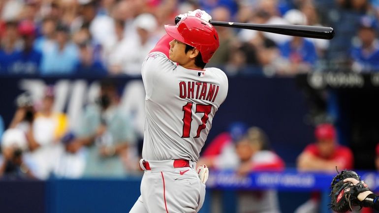 Shohei Ohtani hits majors-leading 39th home run against Blue Jays, extends  HR streak to 3 at-bats