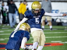 Heavyweight battle in Suffolk Division IV: Bayport-Blue Point vs. Sayville