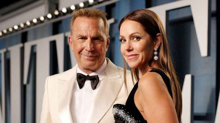 Kevin Costner and Christine Baumgartner share three teenage children.