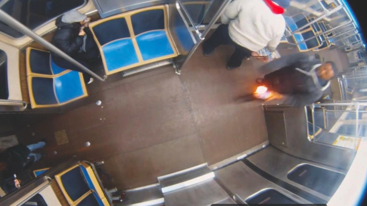 Chicago man accused in train attack is also charged with attempted ...