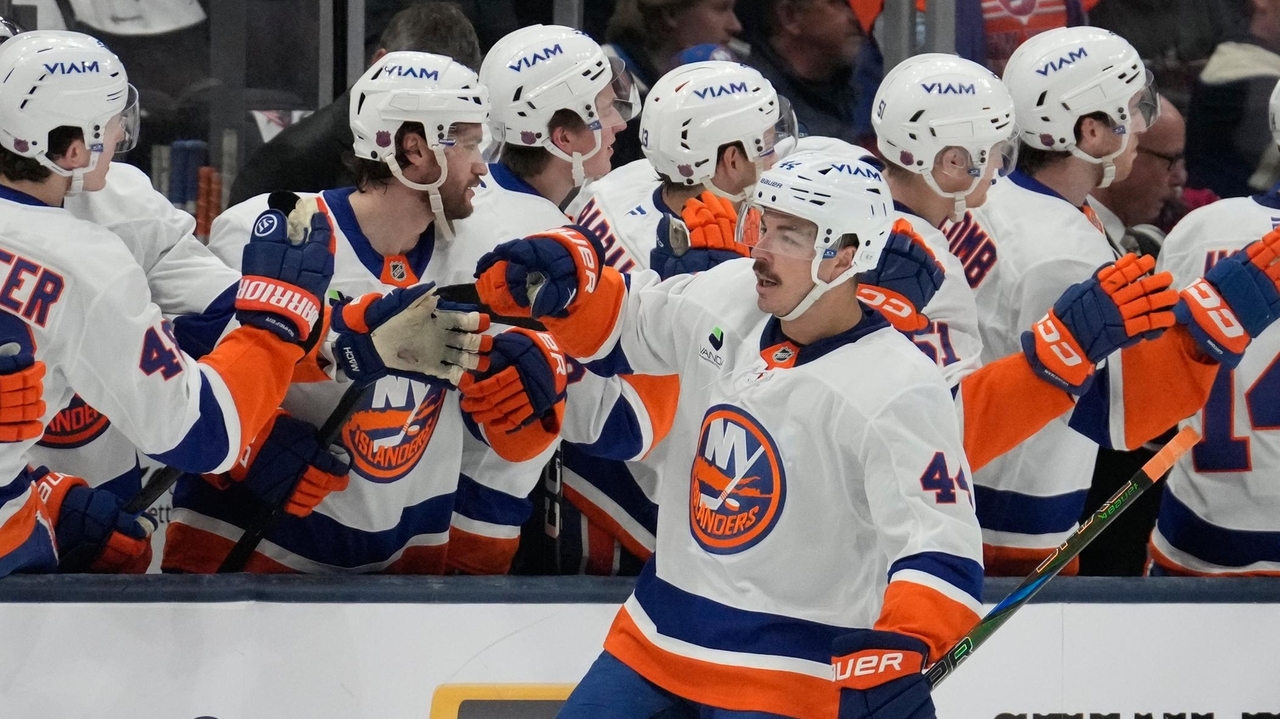 Andrew Gross: Islanders' playoff chances could come down to desperation