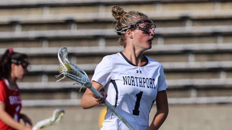 Northport's Emma McLam races down the field during the Suffolk...