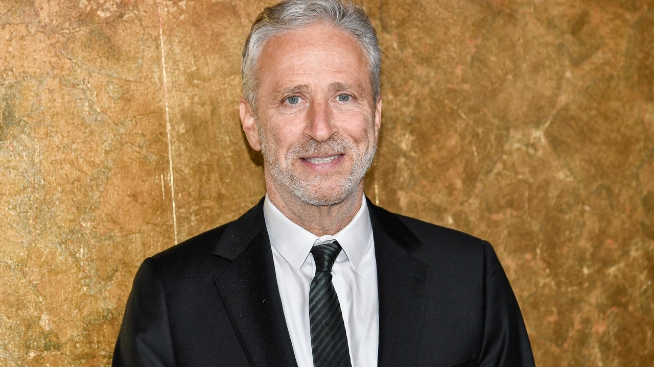 Jon Stewart's return to 'The Daily Show' felt familiar to those who missed him while he was away - Vimarsana News