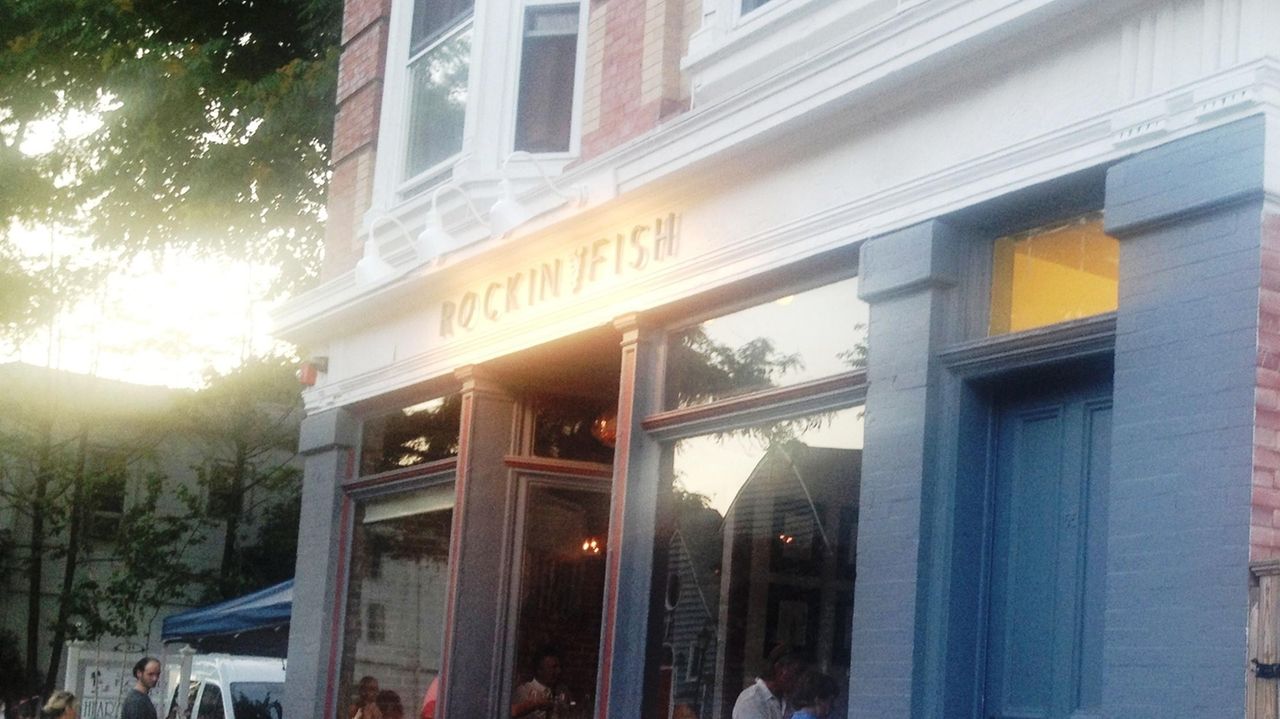 Rockin' Fish swims into Northport Newsday