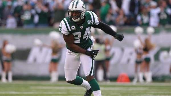 Darrelle Revis and Tim Tebow still a distraction for NY Jets as