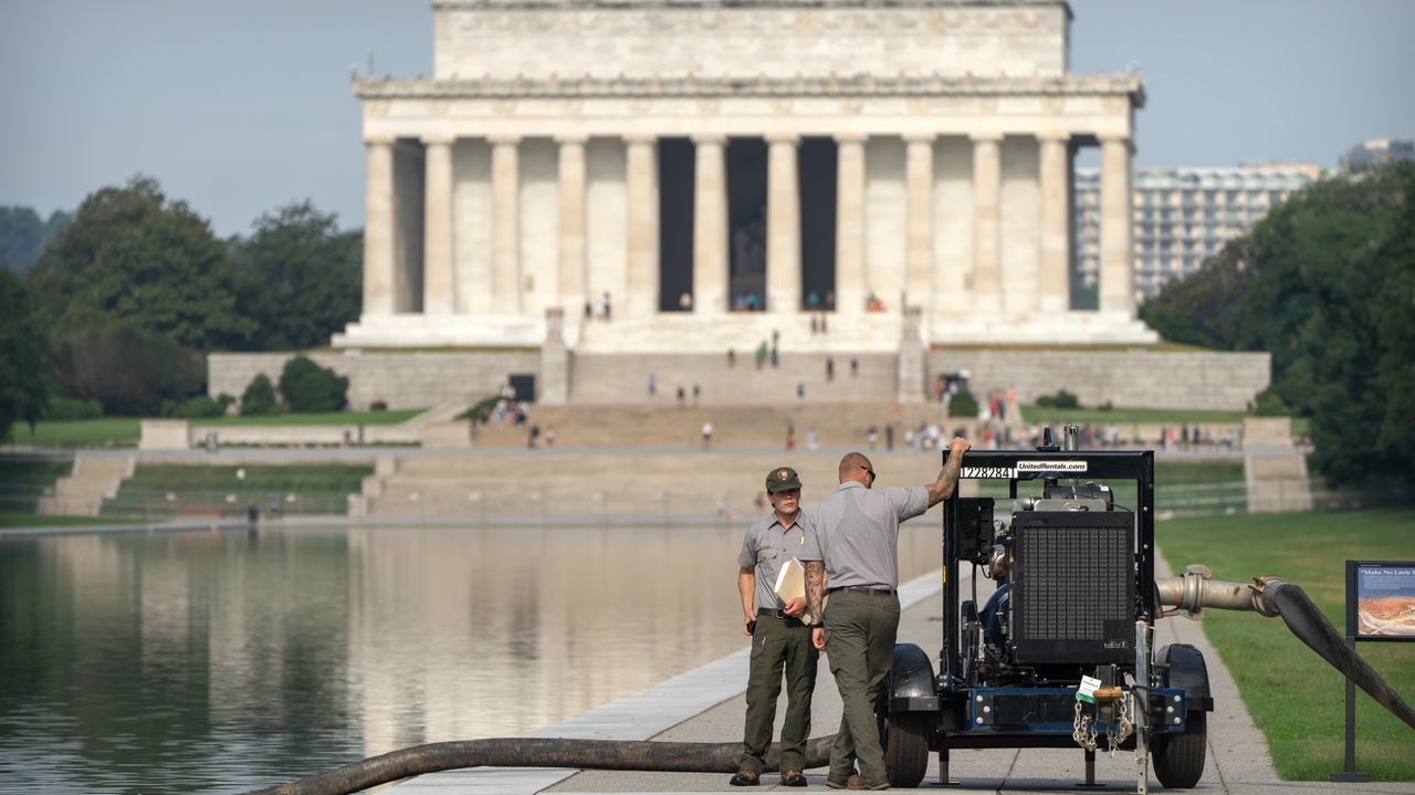 Crews are draining the Lincoln Memorial Reflecting Pool again as part of Trump's troubled revamp