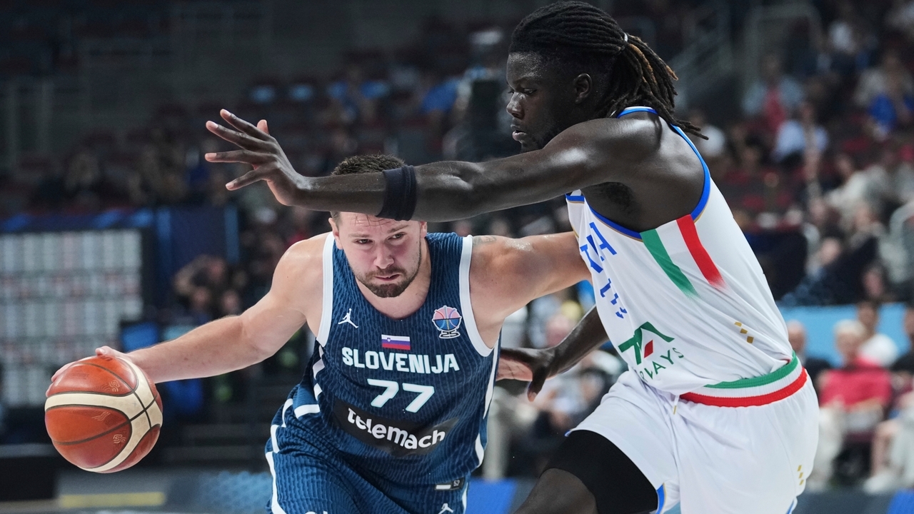 Luka Doncic scores 30 in the first half of EuroBasket game for Slovenia ...