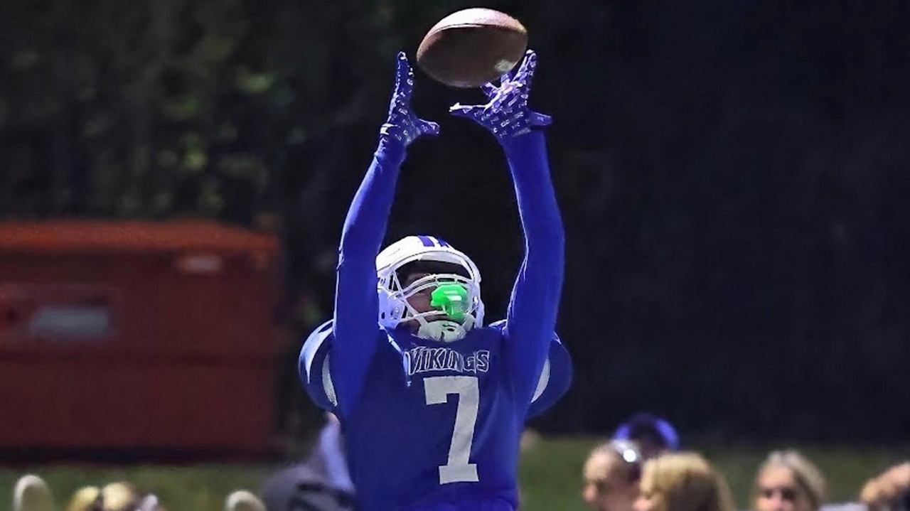 Newsday's top 10 wide receivers on Long Island for the 2026 high school football season