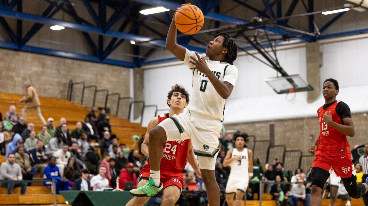 State CHSAA boys basketball semifinal: Holy Trinity vs. St. John's Prep ...