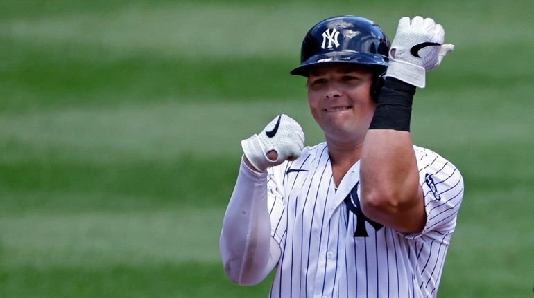 Luke Voit, Yankees nearing decision on surgery