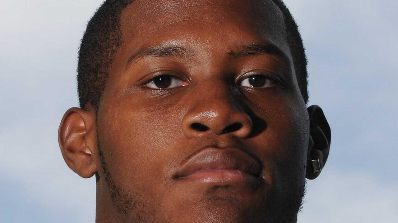 At Central Islip, Malcolm is in the middle of everything Newsday