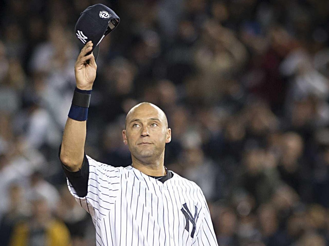 Derek Jeter's No. 2 officially retired by Yankees, National Sports