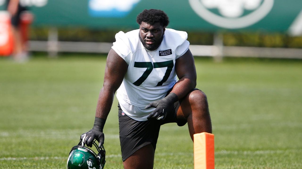 Jets News: Saleh Challenges Mekhi Becton Ahead of NYJ-CAR