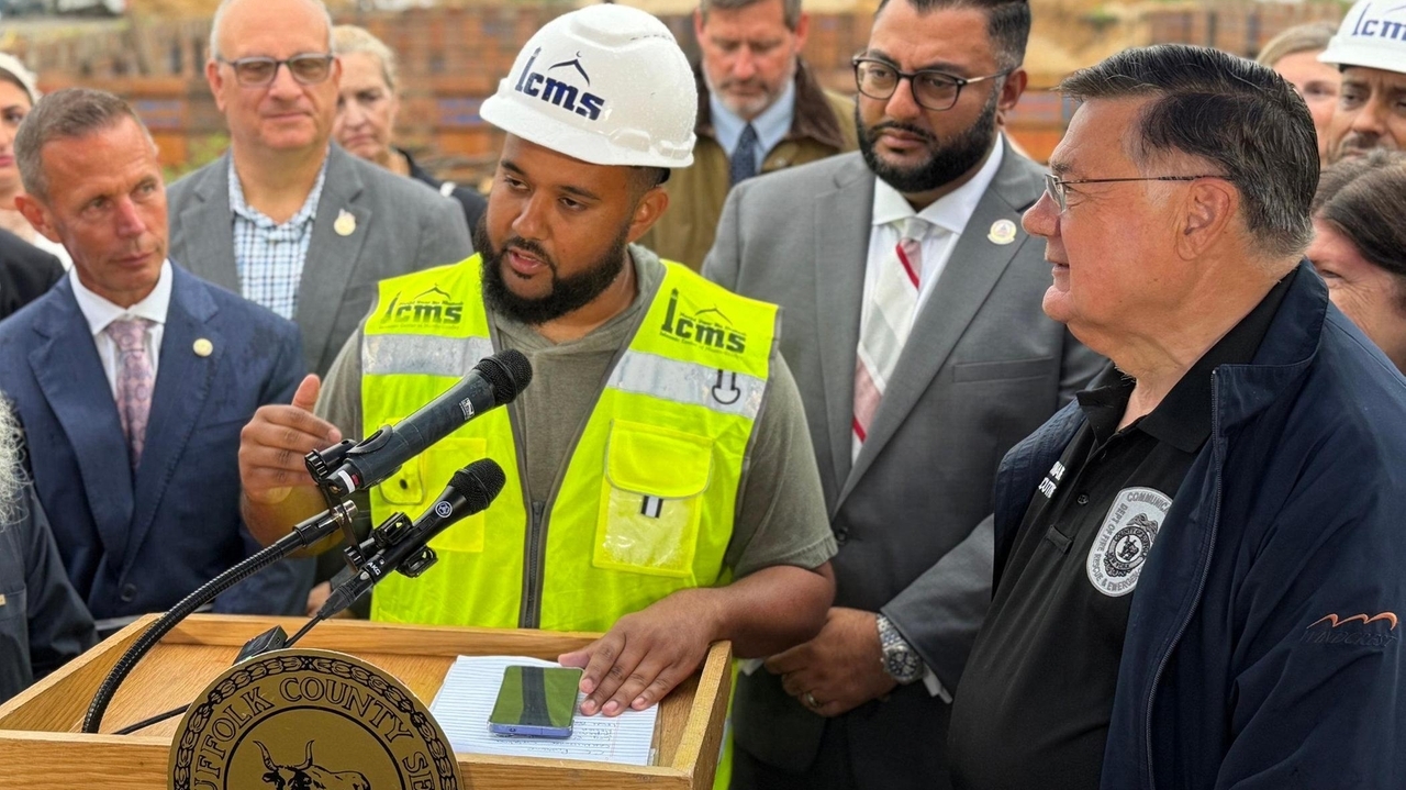 Officials speak out after hate graffiti found at mosque construction site