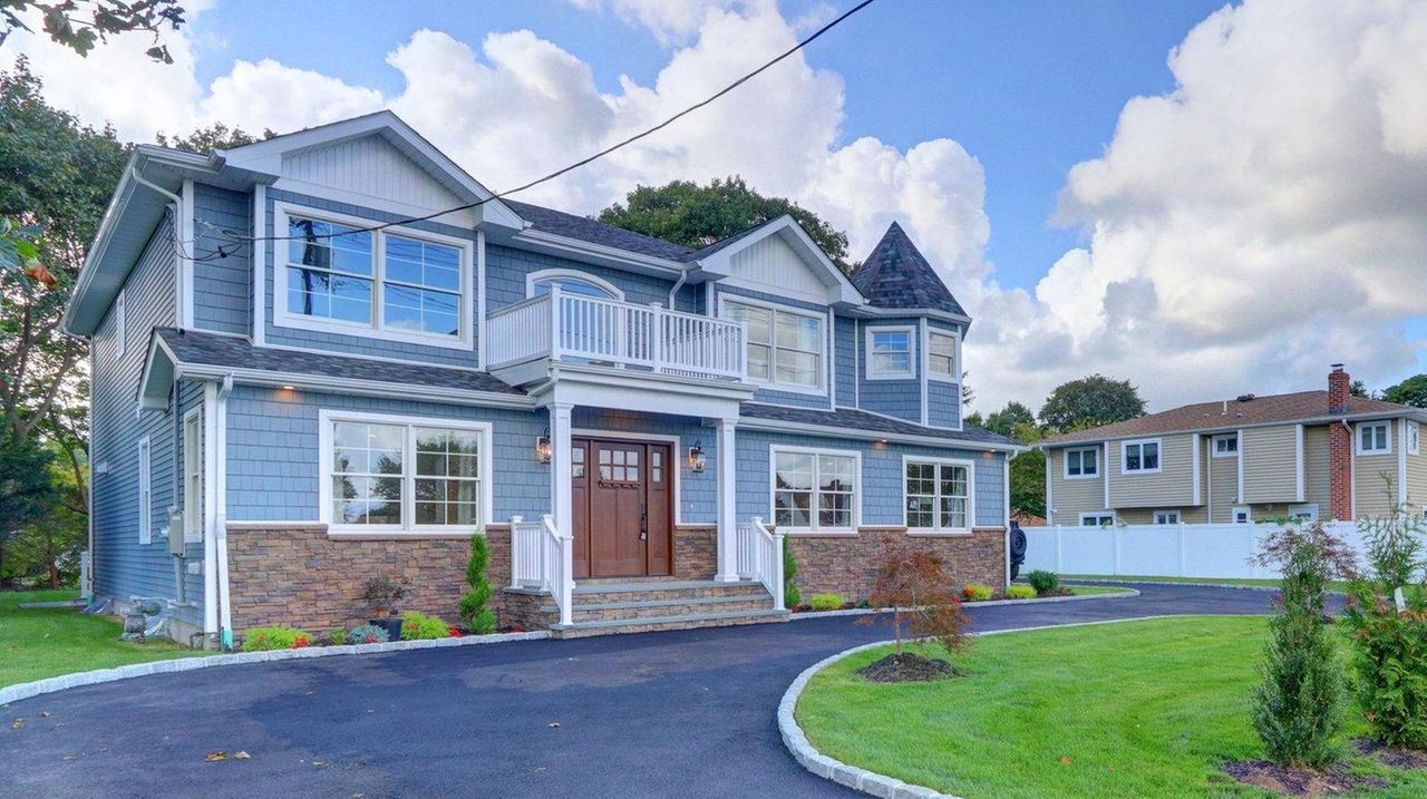 Hicksville home sells for more than 1M Newsday