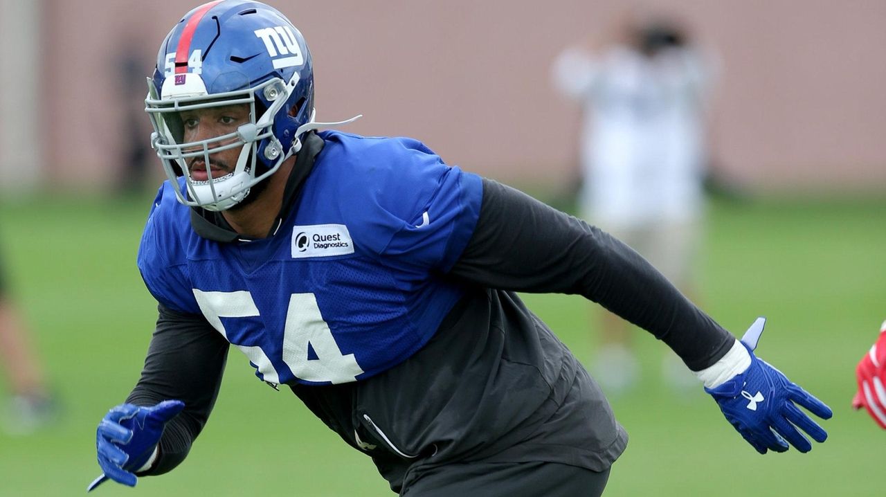 Olivier Vernon set to make season debut for Giants against Eagles - Newsday