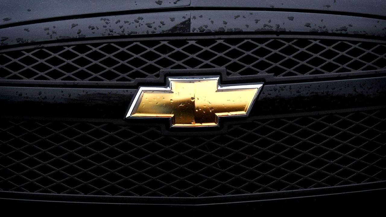 Long Island auto dealers business improving Newsday