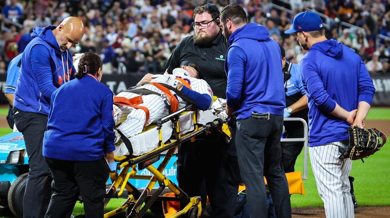 Mets' Young released from hospital after collision in Thursday's game, but his season is over