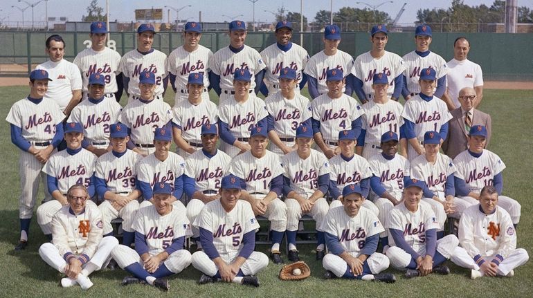 Honoring 1969 team washes away Mets agony for a moment