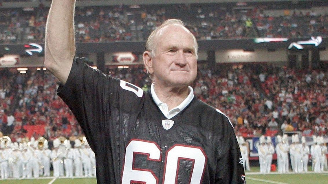 Tommy Nobis, Star Linebacker and the First Falcon, Dies at 74 - The New  York Times