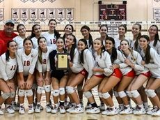 Sullivan sisters guide Smithtown East girls volleyball to Suffolk crown
