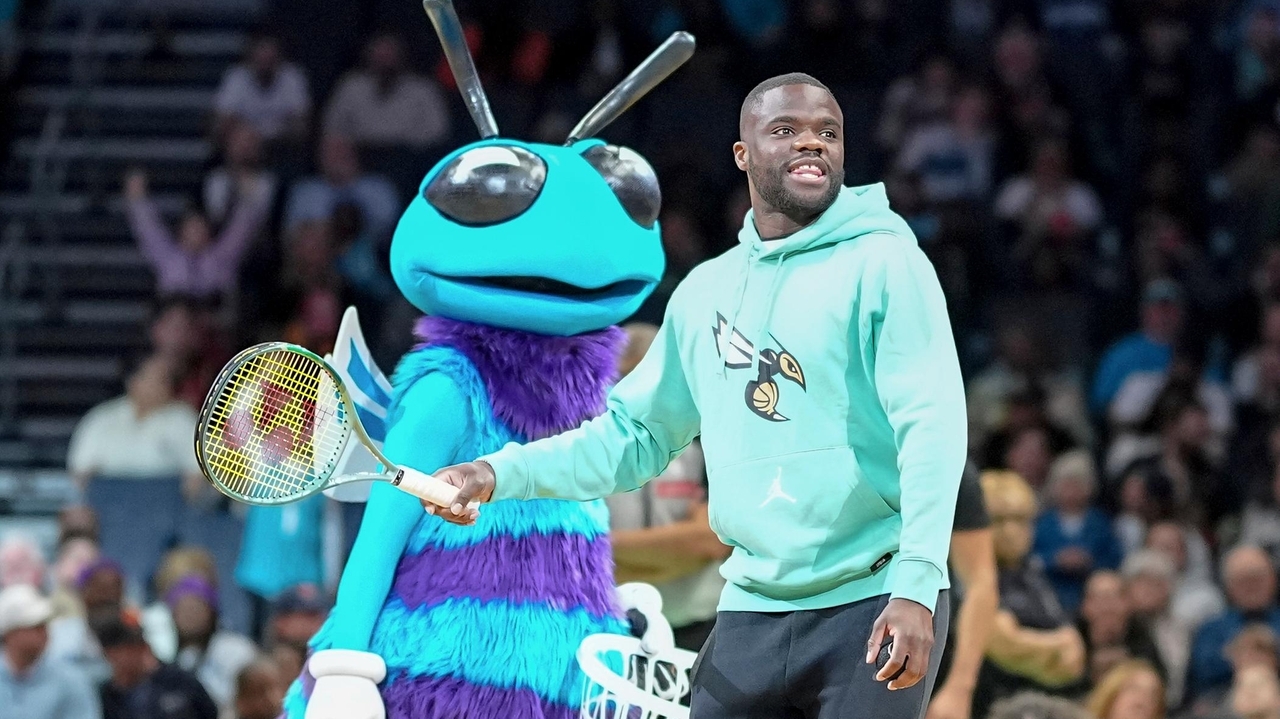 Tiafoe returns to Charlotte's arena to watch Cavs and Hornets after playing Alcaraz in exhibition