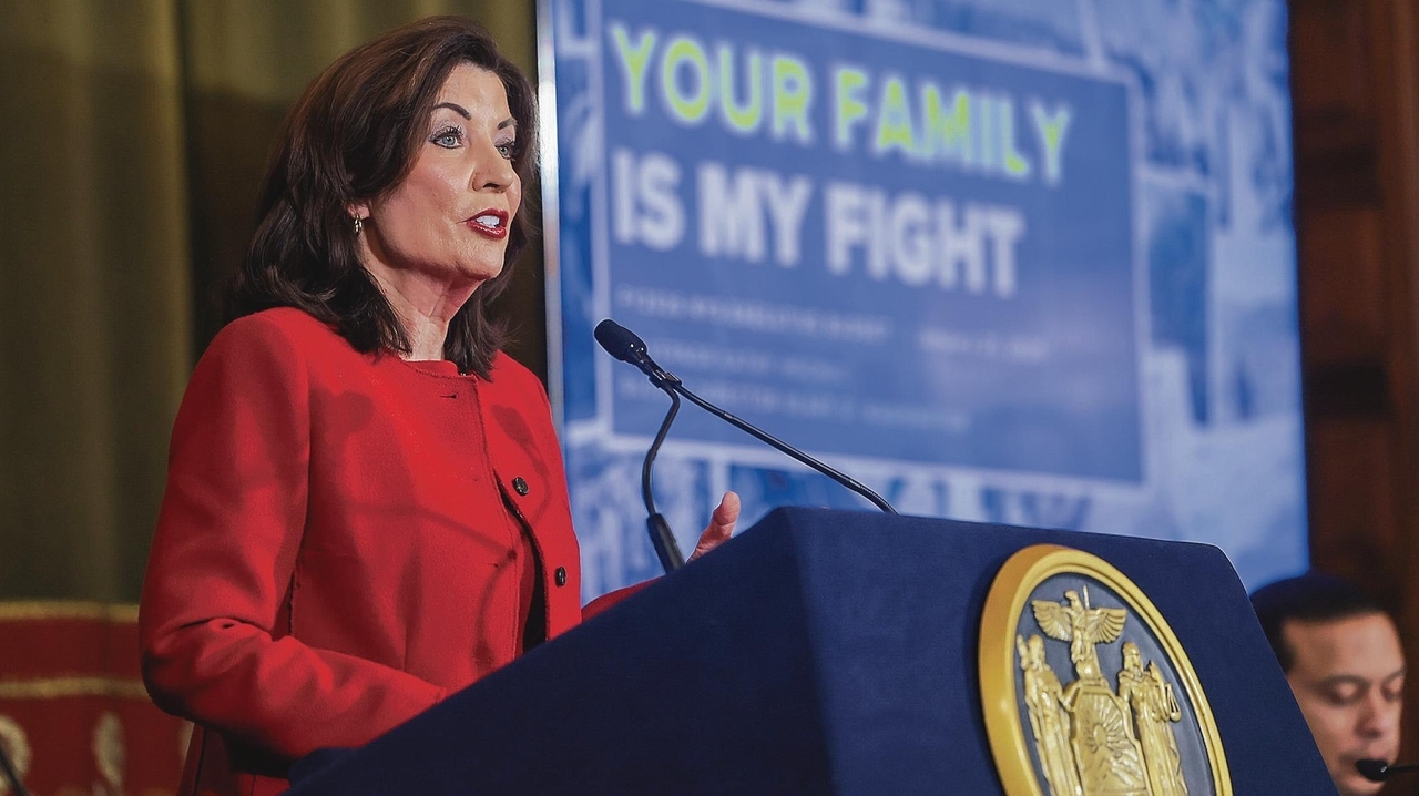 Hochul's 'smooth sailing' budget proposal: Funding for popular issues ...