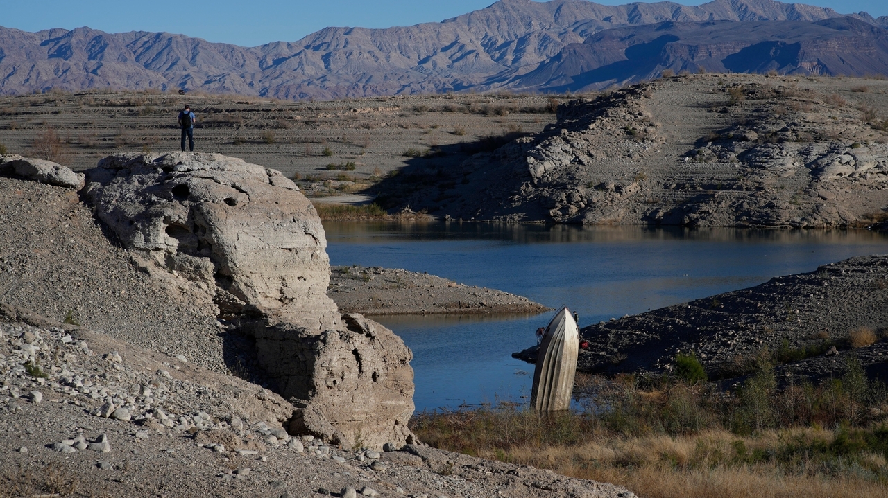 Incredible shrinking lakes: Humans, climate change, diversion costs trillions of gallons annually - Vimarsana News
