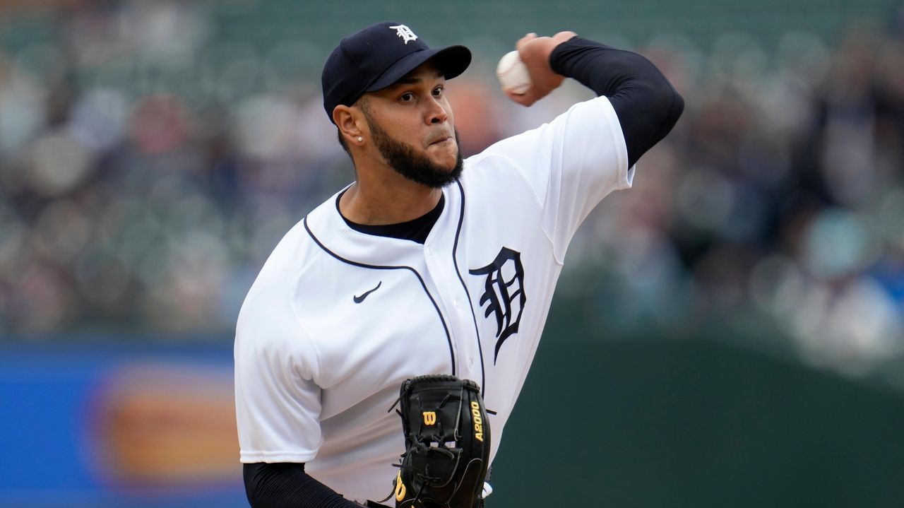 Rodriguez gets 1st MLB win, Orioles split DH with Tigers - Newsday