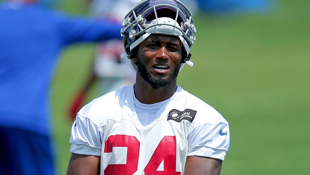 New York Giants cornerback James Bradberry makes incredible no