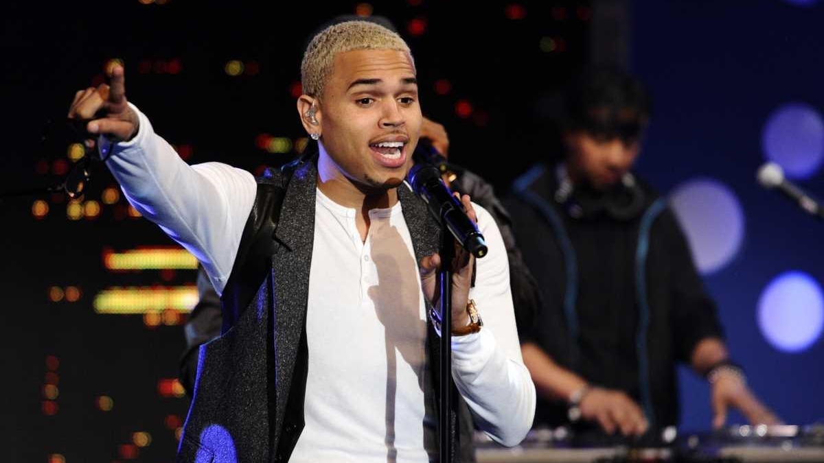 New video: Chris Brown 'Beautiful People' - Newsday