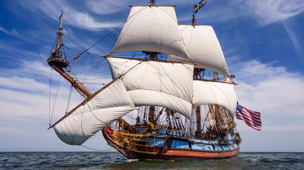 Kalmar Nyckel Tall Ship replica sails into Greenport - Vimarsana News