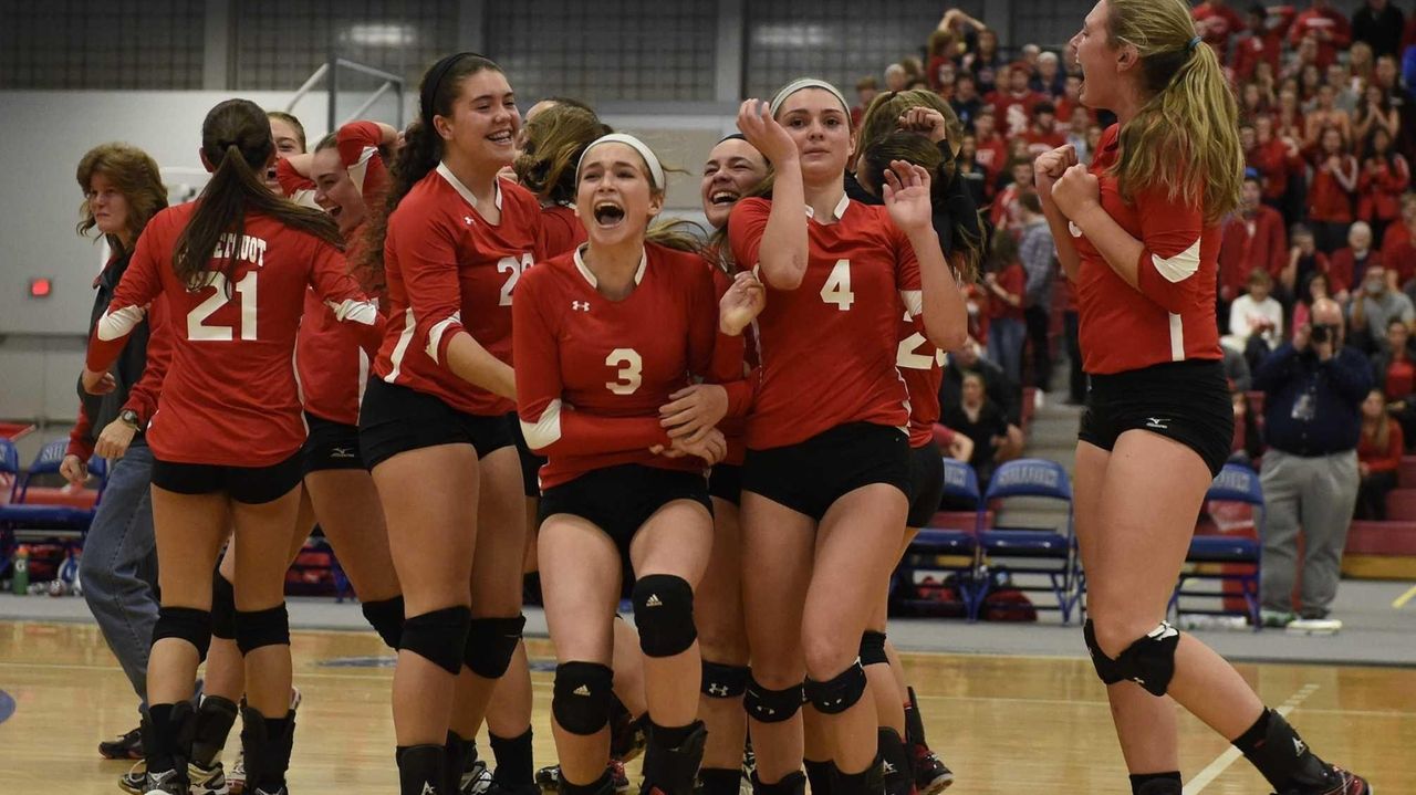 Young wins Suffolk Class AA championship Newsday