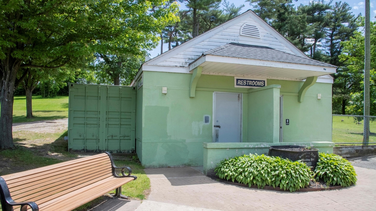 Huntington town, Suffolk police increase park patrols after Hecksher vandalism - Vimarsana News