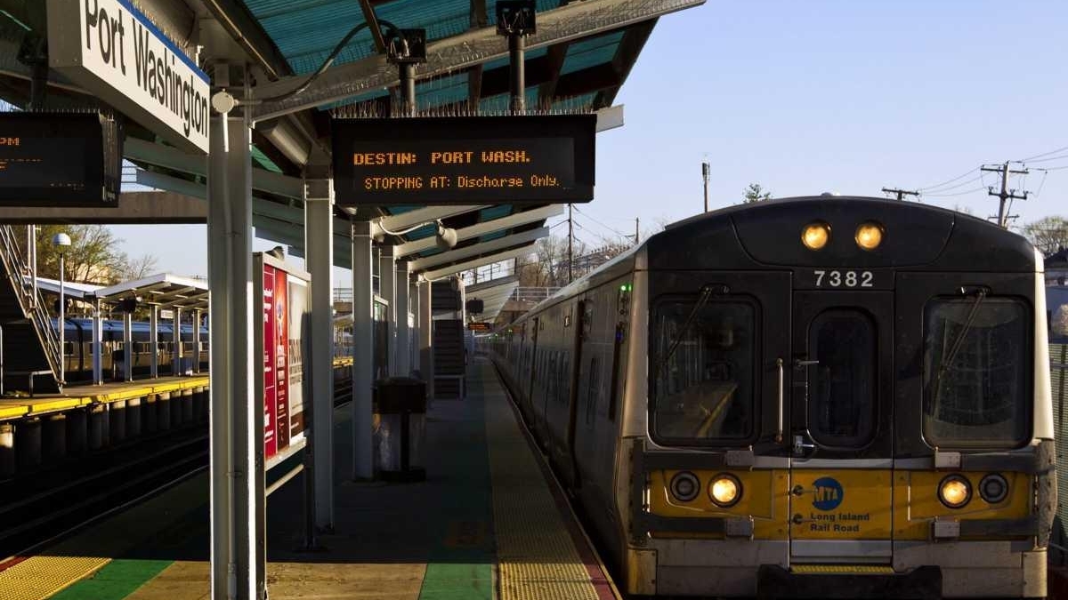 lirr-mulls-options-on-port-washington-line-newsday